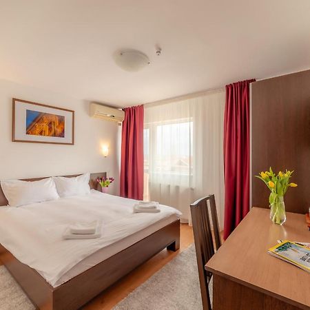 Pension Cluj Ngoại thất bức ảnh