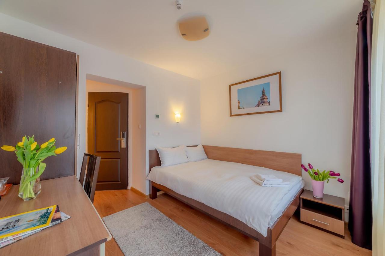 Pension Cluj Ngoại thất bức ảnh