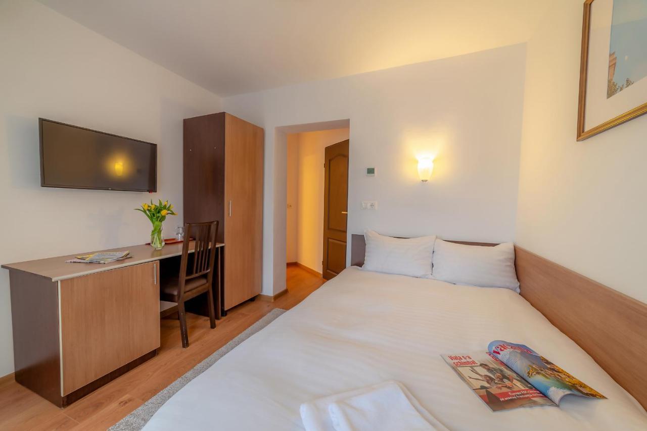 Pension Cluj Ngoại thất bức ảnh