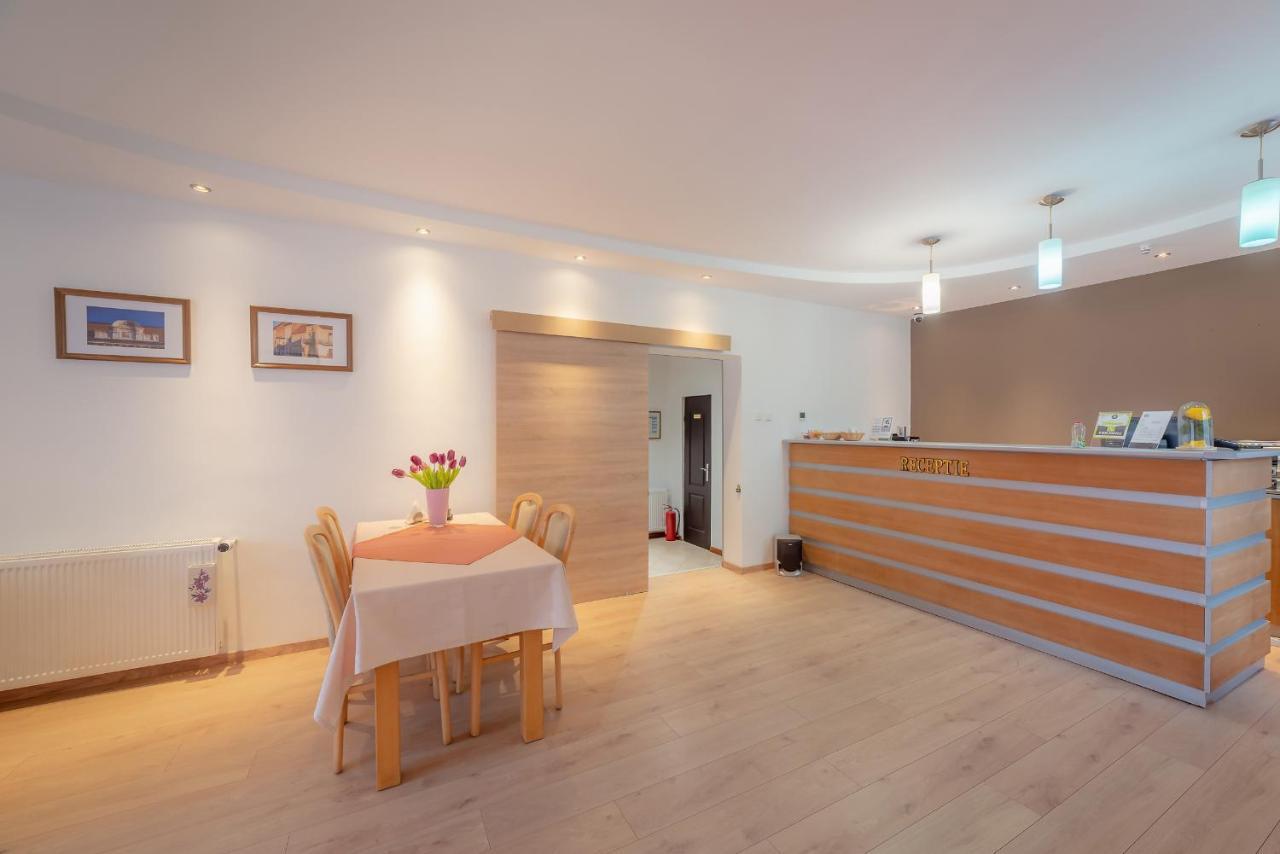 Pension Cluj Ngoại thất bức ảnh