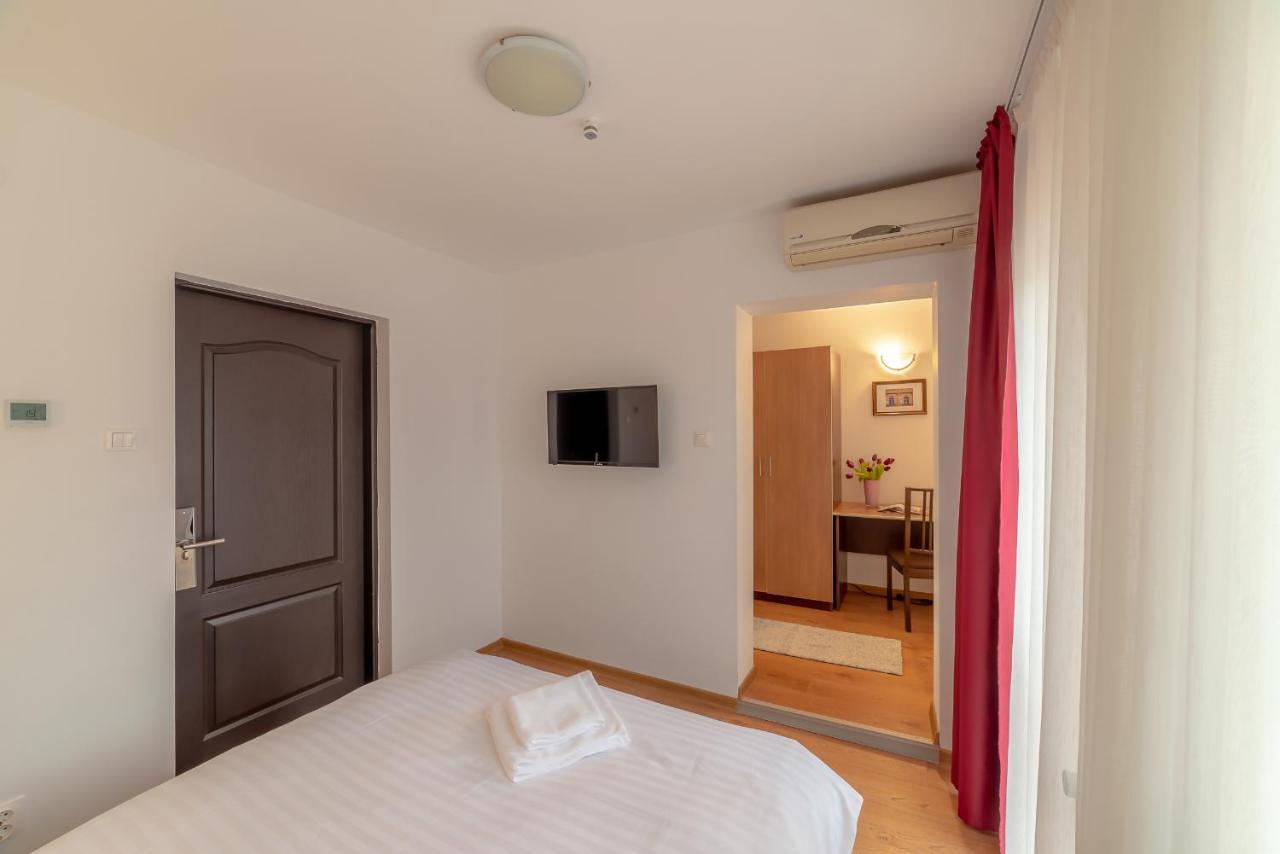 Pension Cluj Ngoại thất bức ảnh