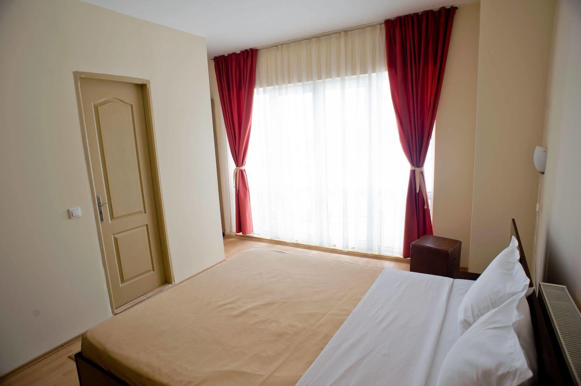 Pension Cluj Ngoại thất bức ảnh